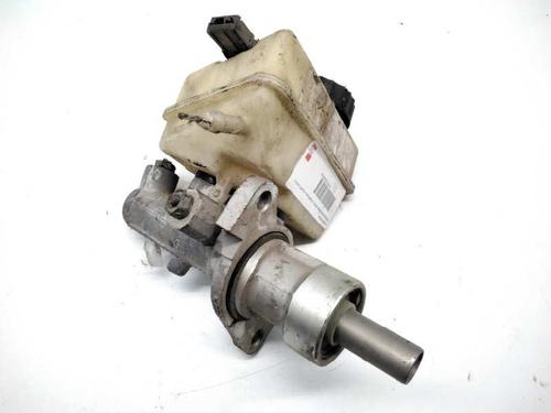 Used Brake master cylinder MERCEDES-BENZ 123 Saloon (W123) [1976-1985]  10696401