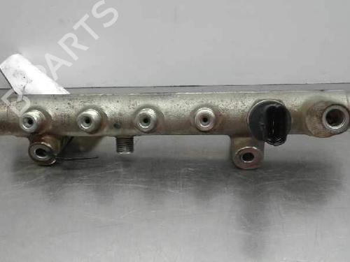 Used Injection rail Injection rail 2997618 2997618