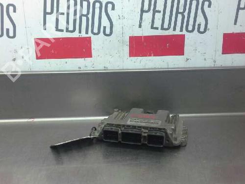 Used Engine control unit (ECU) RENAULT SCÉNIC II (JM0/1_) [2003-2010]  152357