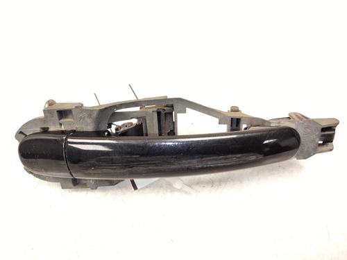 Used Front right exterior door handle VW POLO IV (9N_, 9A_) 1.4 16V (75 hp) 32779190
