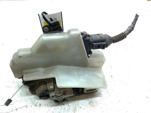 Serrure arrière droite VW PASSAT B5 (3B2) [1996-2001]  32019332