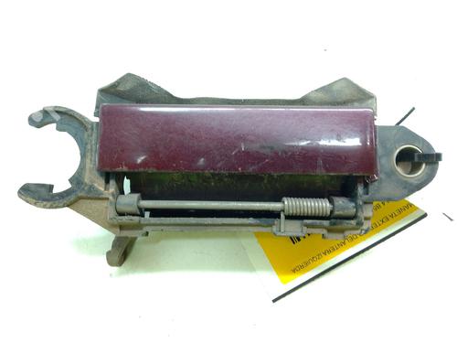 front-left-exterior-door-handle-audi-a4-b5-8d2-1994-1995-1996-1997-1998-1999-2000-2001-36222397 main image