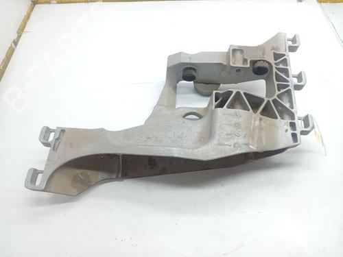 Used Gearbox mount LAND ROVER RANGE ROVER VELAR (L560) 2.0 D240 SD4 4x4 (241 hp) 27983109