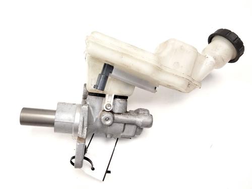 Used Brake master cylinder MERCEDES-BENZ B-CLASS Sports Tourer (W247) B 180 d (247.003) (116 hp) 25483438