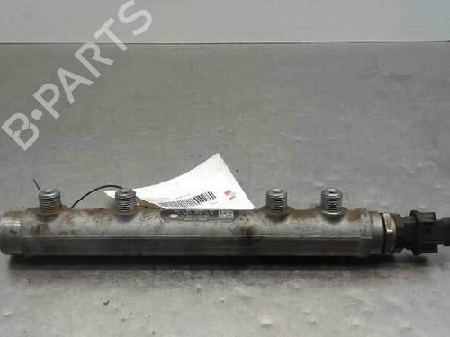 Used Injection rail Injection rail 13754446 13754446
