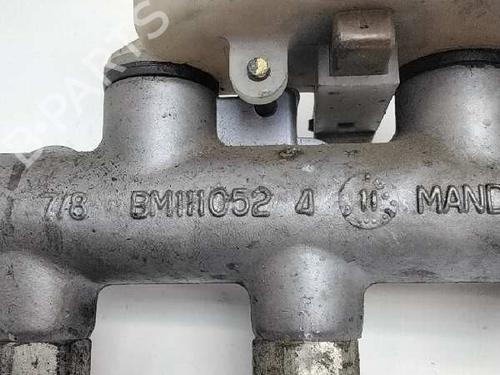Brake master cylinder HYUNDAI ELANTRA III (XD) 2.0 CRDi | BP1618807M77 