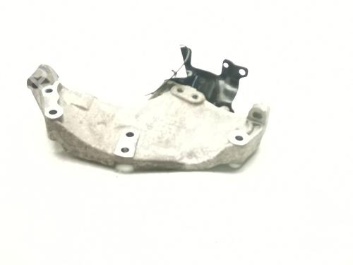 Used Engine mount OPEL VIVARO A Bus (X83) [2001-2015]  29886264