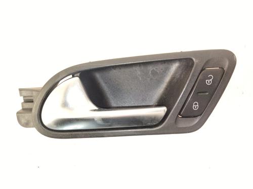 front-left-interior-door-handle-vw-tiguan-5n_-2007-2008-2009-2010-2011-2012-2013-2014-2015-2016-2017-2018-33800327 main image