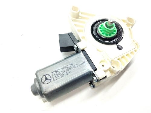 Used Right rear window motor MERCEDES-BENZ S-CLASS (W221, V221) S 320 CDI 4-matic (221.080, 221.180) (235 hp) 18243330