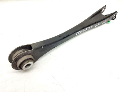Used Right rear suspension arm Right rear suspension arm 15836341 15836341
