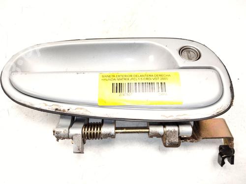 front-right-exterior-door-handle-hyundai-matrix-fc-2001-2002-2003-2004-2005-2006-2007-2008-2009-2010-31630410 main image