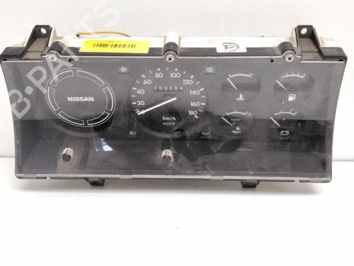 Used Instrument cluster NISSAN PATROL III/1 Station Wagon (W160) [1979-1989]  30885822