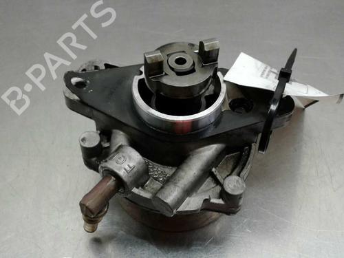 Used Vacuum pump FIAT GRANDE PUNTO (199_) 1.3 D Multijet (75 hp) 4819174