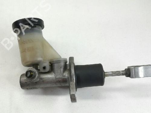 Used Clutch slave cylinder NISSAN TERRANO II (R20) 2.7 TDi 4WD (125 hp) 15121859