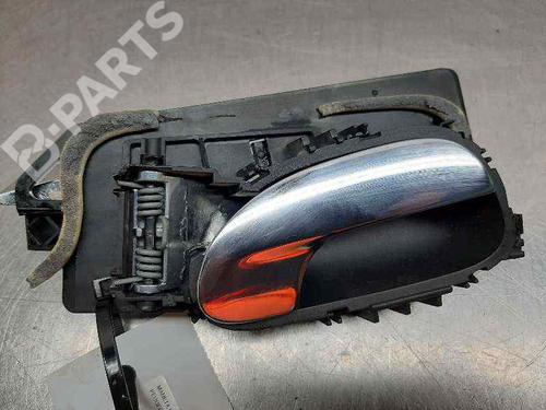 Used Front right interior door handle Front right interior door handle PEUGEOT 307 Break (3E) 2.0 HDi 135 (136 hp) 6989044 6989044