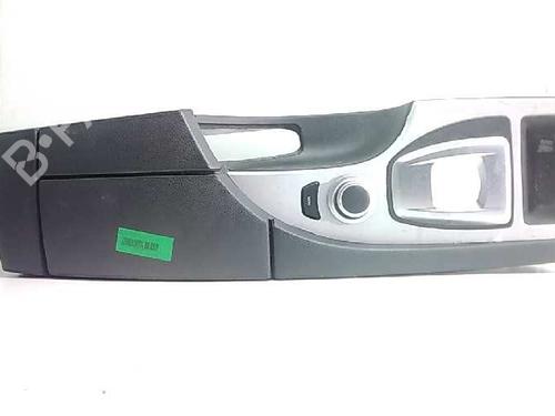 Used Armrest / Center console BMW 5 Touring (E61) 525 d (197 hp) 16112029
