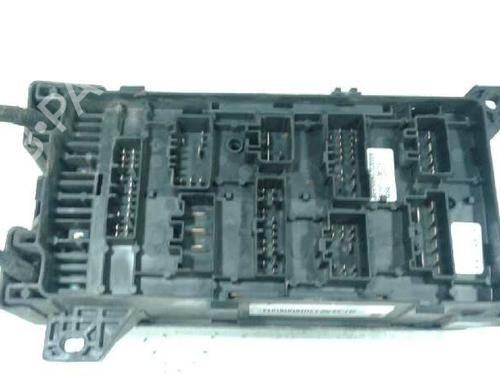 Used Fuse box KIA SORENTO I (JC) 2.5 CRDi 4WD (140 hp) 10637003