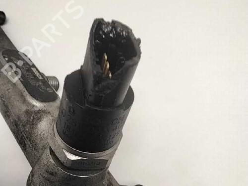 Injection rail HYUNDAI ELANTRA III (XD)  | BP2963730M98 