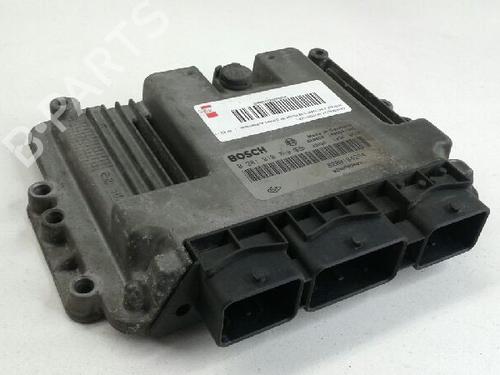 Used Engine control unit (ECU) RENAULT MEGANE II (BM0/1_, CM0/1_) [2001-2012]  7032872