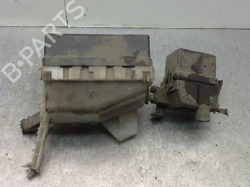 Used Fuse box NISSAN X-TRAIL I (T30) 2.2 DCi (114 hp) 1908249