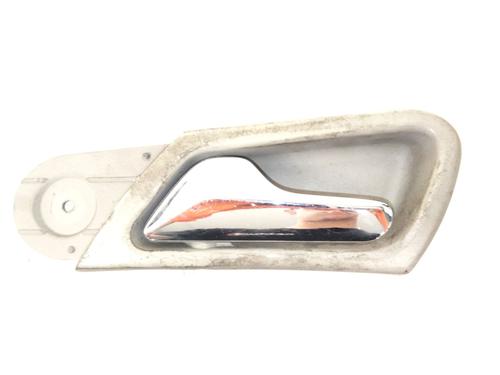 Used Front left interior door handle MERCEDES-BENZ C-CLASS (W203) C 220 CDI (203.006, 203.008) (143 hp) 27564617