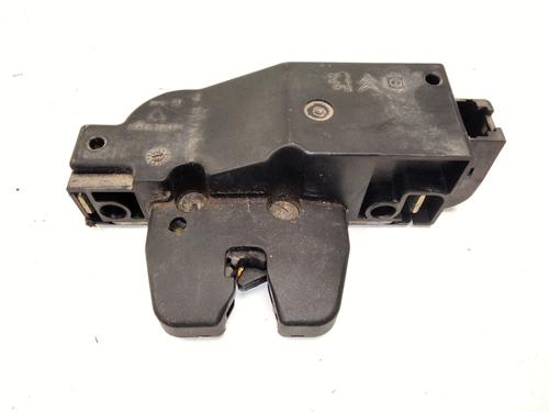 Used Tailgate lock CITROËN C3 I (FC_, FN_) 1.4 i Bivalent (73 hp) 23536391