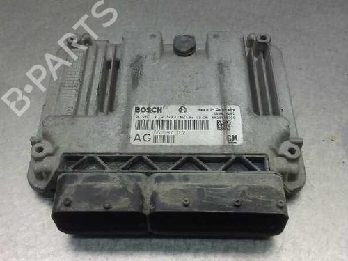 Motorstyringsenhed OPEL VECTRA C (Z02) [2002-2009]  1097270