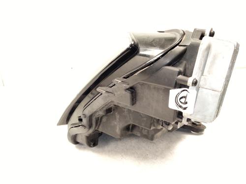 Left headlight SKODA SUPERB III Estate (3V5) | BP13369539C28