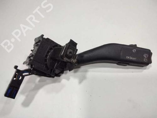 Used Steering column stalk VW TOURAN (1T1, 1T2) [2003-2010]  10330042