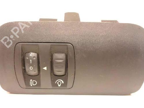 headlight-switch-renault-megane-ii-saloon-lm01_-8200216465-2003-9239619 main image