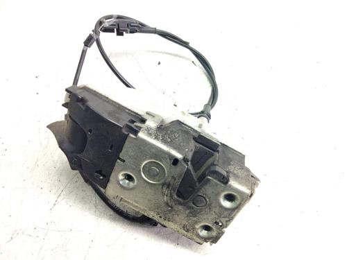 Used Front left lock Front left lock 17058948 17058948