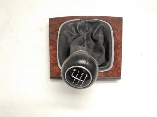 Used Shift knob AUDI A3 (8P1) 1.9 TDI (105 hp) 18948965