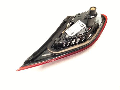 Feu de coffre gauche OPEL CORSA E (X15) | BP32326237C79