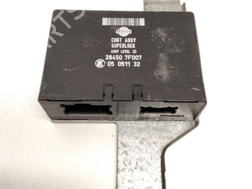 Used Electronic module NISSAN TERRANO II (R20) 2.7 TDi 4WD (125 hp) 17650769