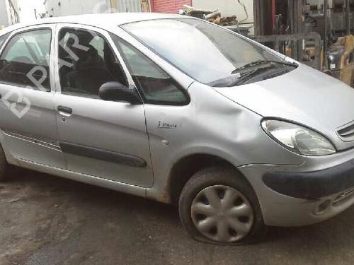 Left headlight CITROËN XSARA PICASSO (N68) 2.0 HDi | BP1983628C28 