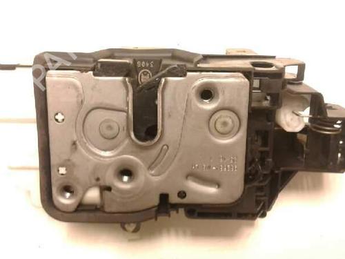 front-left-lock-volvo-v40-hatchback-525-932634103lh-2012-2013-2014-2015-2016-2017-2018-2019-7756926 main image