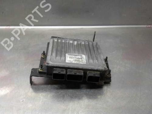 Used Engine control unit (ECU) RENAULT MEGANE II (BM0/1_, CM0/1_) [2001-2012]  152365