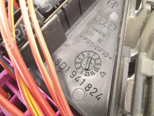 Fuse box AUDI A4 B7 Avant (8ED) 2.0 TDI 16V | BP18947130E1 