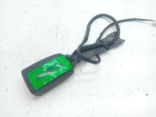 Used Seat buckle TOYOTA AURIS (_E18_) 1.6 D4-D (WWE185_) (112 hp) 17540223