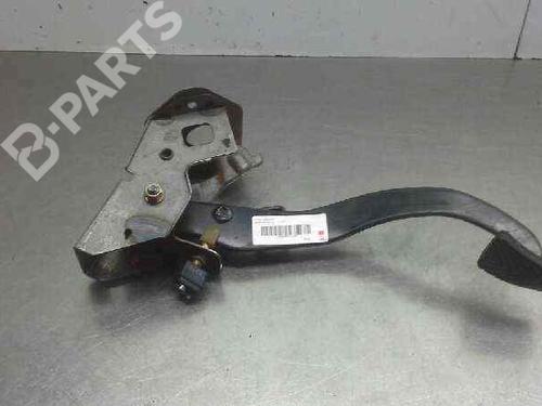 Used Clutch pedal Clutch pedal KIA SPORTAGE II (JE_, KM_) 2.0 CRDi (140 hp) 10636972 10636972