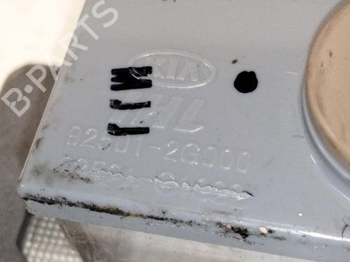 Luz matrícula KIA STONIC (YB) 1.2 CVVT | BP32365764I40