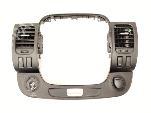 Used Air vent OPEL VIVARO B Bus (X82) 1.6 CDTI (06) (90 hp) 30201517