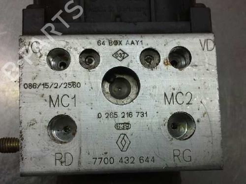 Control unit RENAULT MEGANE I Coach (DA0/1_) 1.6 16V (DA0B, DA04, DA11) | BP1358778M11 