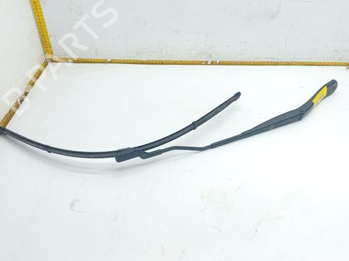 Used Front windshield wiper arm RENAULT MEGANE III Hatchback (BZ0/1_, B3_) [2008-2025]  26904011