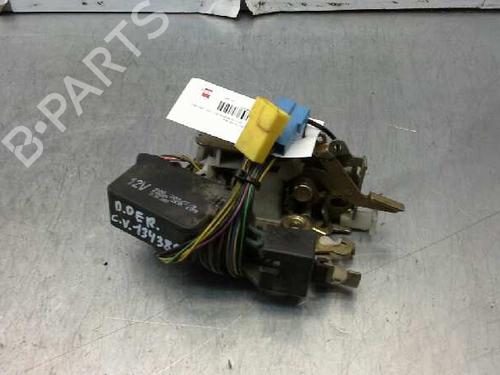 Used Front right lock MERCEDES-BENZ SPRINTER 2-t Van (B901, B902) [1995-2006]  1023460