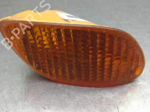 Used Right front indicator Right front indicator 2657338 2657338