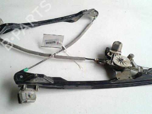 Used Front right window mechanism Front right window mechanism 8320070 8320070