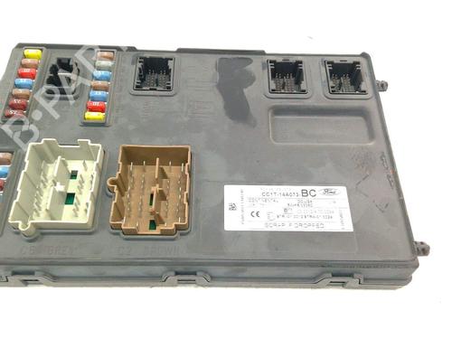 Used Fuse box Fuse box 39650230 39650230