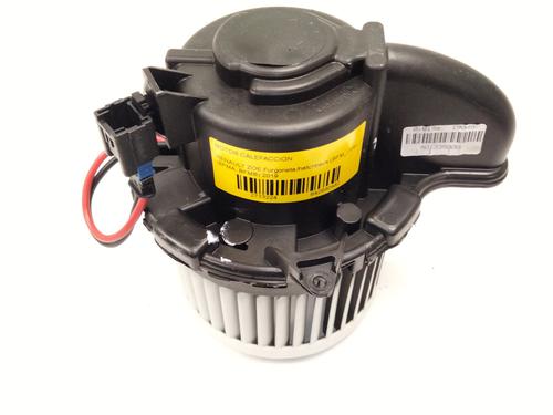 Used Heater blower motor RENAULT ZOE Hatchback Van (BFM_) Electric (BFMA, BFMB) (88 hp) 25229259
