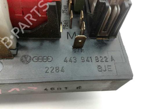 Fuse box AUDI 80 B4 Avant (8C5) | BP11638675E1
